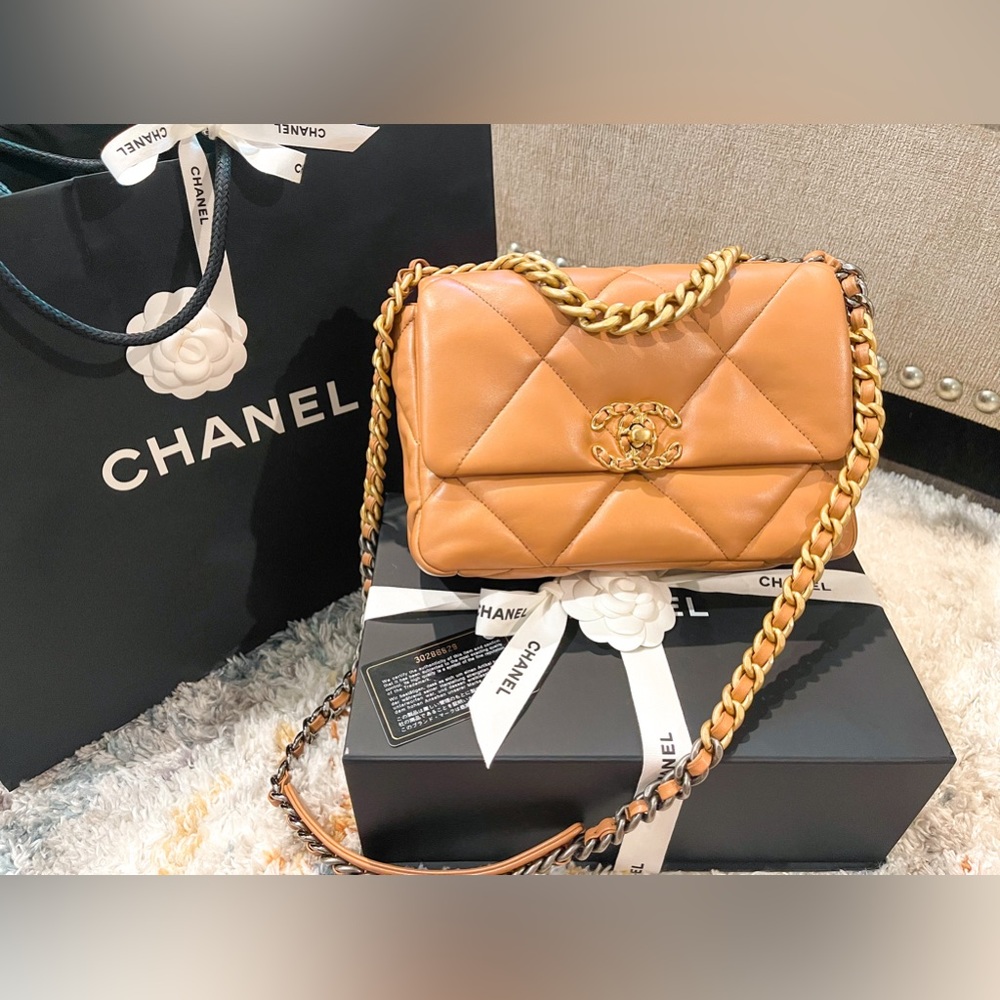 🤎 CARAMEL BROWN CHANEL 19 LAMBSKIN FULL SET🤎 - AUTHENTICATED